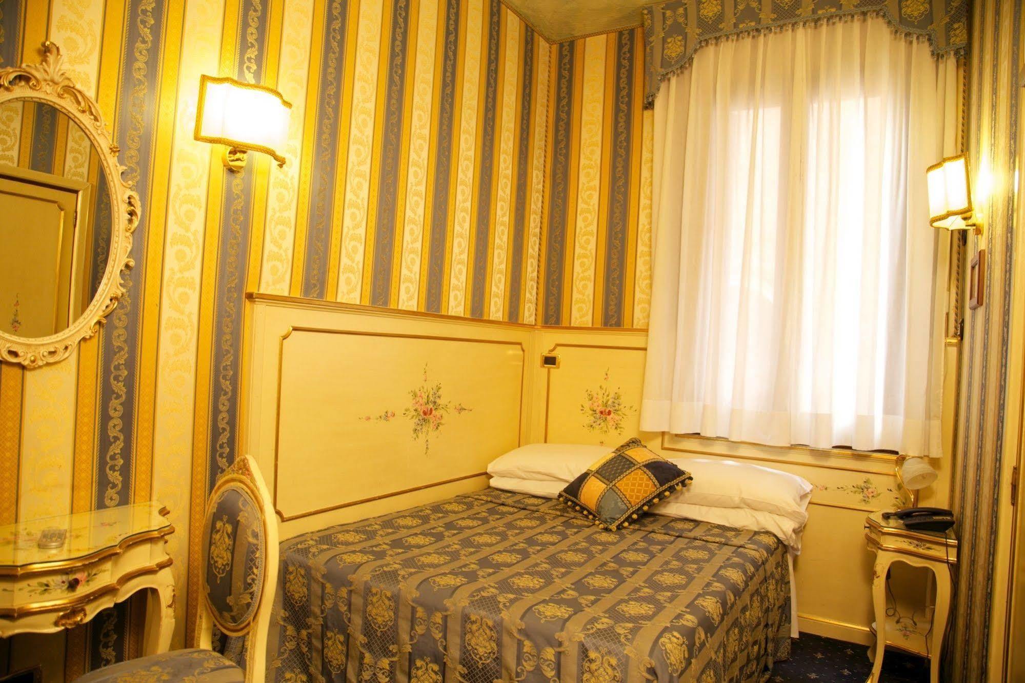 Ca' Morosini 1 & 2 Pensjonat Wenecja
